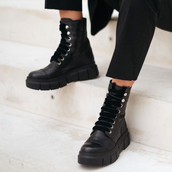 Alohas Leather & Croc Combat Boot - Picture 2 of 7